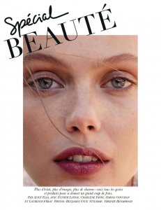 Frida Gustavsson Topless 12.jpg