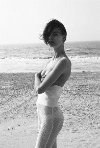 Naomi Nijboer Topless 08.jpg