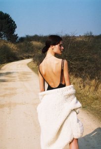 Naomi Nijboer Topless 10.jpg