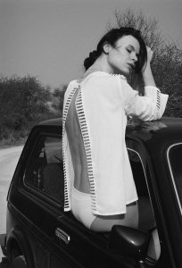 Naomi Nijboer Topless 14.jpg