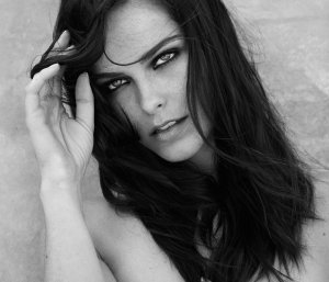 Maxine Schiff Naked 06.jpg