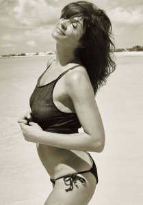 Helena Christensen Topless 06.jpg