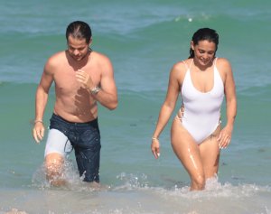 Natalie Martinez See Through 11 thefappeningblog.com.jpg