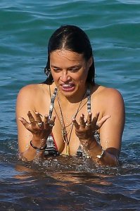 Michelle Rodriguez Sexy 5 thefappeningblog.com.jpg