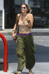 Paris Jackson Braless 10 thefappeningblog.com.jpg