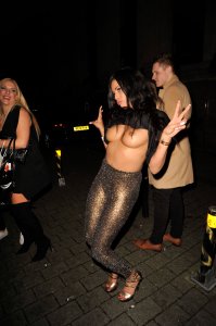 Biannca Lake Topless 3 thefappeningblog.com.jpg