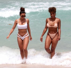 Metisha Schaefer Sexy 41 thefappeningblog.com.jpg