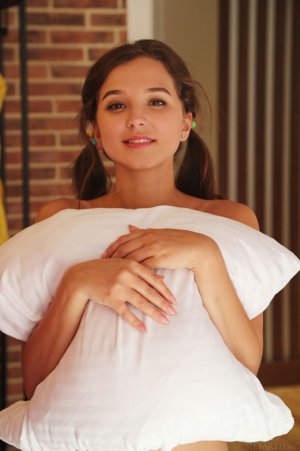 0058-08 thefappeningblog.com.jpg