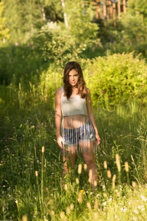 0002-01 thefappeningblog.com.jpg