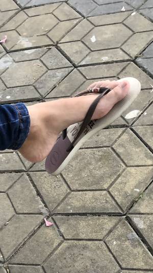 candid-feet_thefappeningblog.com_0004.jpg