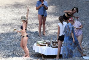 Katy Perry Sexy 59 thefappeningblog.com.jpg