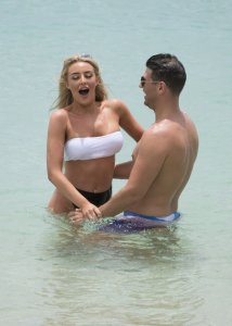 Chloe Crowhurst Sexy 19 thefappeningblog.com.jpg