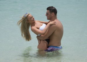 Chloe Crowhurst Sexy 17 thefappeningblog.com.jpg