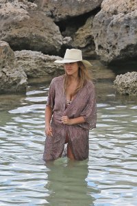 Jessica Alba Sexy 19 thefappeningblog.com.jpg