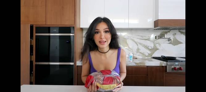 sssniperwolf_thefappeningblog.com_0003.jpg