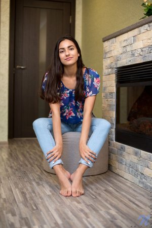 1009-01 thefappeningblog.com.jpg