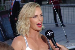 Charlize Theron Sexy Photos 69 thefappeningblog.com.jpg