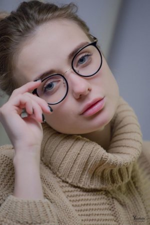 0008-03 thefappeningblog.com.jpg