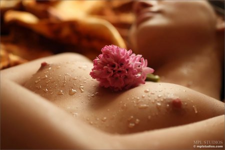 lidija-bodyscape-droplets-03 thefappeningblog.com.jpg