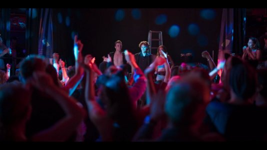 Hard Feelings (2023).mp4_snapshot_01.26.22.272.jpg