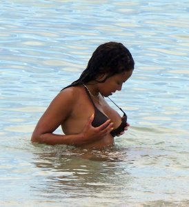 Christina Milian Nip Slip 1 thefappeningblog.com.jpg