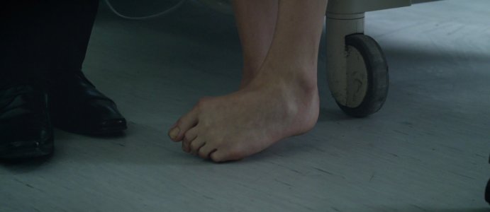 Chloë-Grace-Moretz-Feet-2825783.jpg