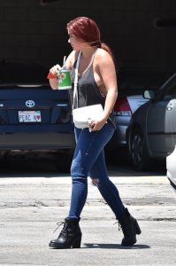 Ariel Winter Braless 27 thefappeningblog.com.jpg