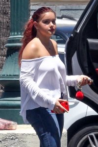 Ariel Winter Braless 2 thefappeningblog.com.jpg
