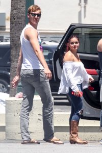 Ariel Winter Braless 5 thefappeningblog.com.jpg