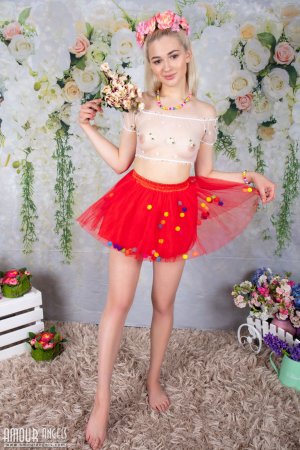 0009-03 thefappeningblog.com.jpg