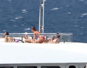 Taylor Marie Hill Sexy 10 thefappeningblog.com.jpg