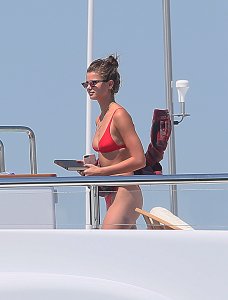 Taylor Marie Hill Sexy 28 thefappeningblog.com.jpg