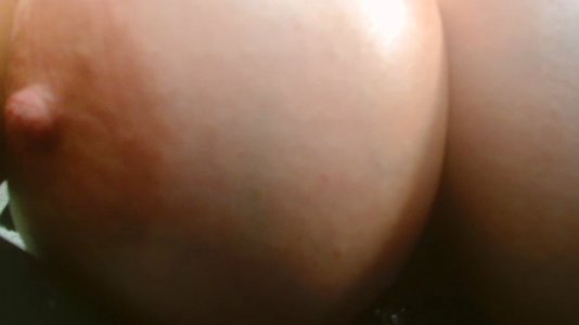 Danni Levy.mp4_snapshot_01.24.890.jpg