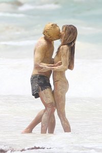 Niamh Adkins Topless 6 thefappeningblog.com.jpg