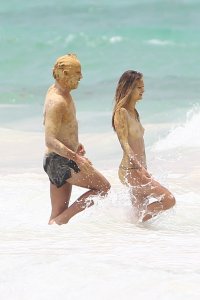 Niamh Adkins Topless 16 thefappeningblog.com.jpg