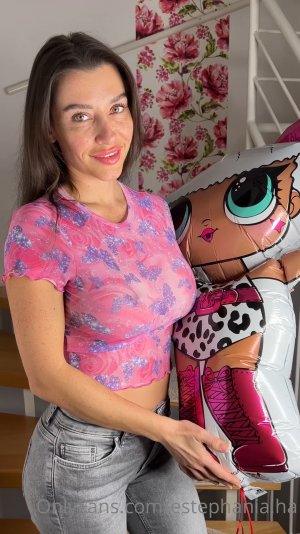 Estephania Ha Playing With Gift Video Leaked FappTime (1).jpg