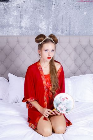 0016-01 thefappeningblog.com.jpg