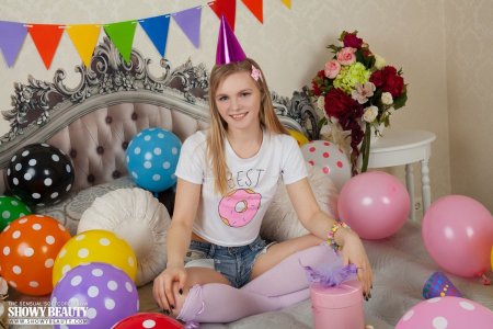 0012-02 thefappeningblog.com.jpg