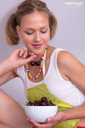 0001-02 thefappeningblog.com.jpg