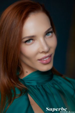 0015-01 thefappeningblog.com.jpg