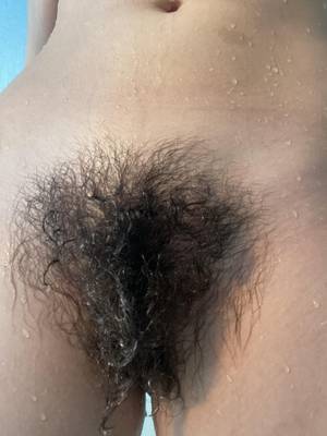hairy-women_thefappeningblog.com_0001.jpg
