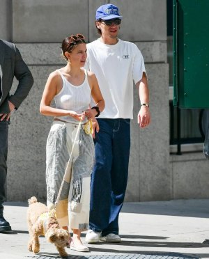 millie-bobby-brown-and-jake-bongiovi-out-with-their-dog-in-new-york-06-28-2023-4.jpg