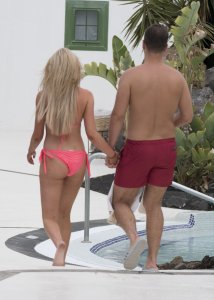 Chloe Crowhurst Sexy 13 thefappeningblog.com.jpg