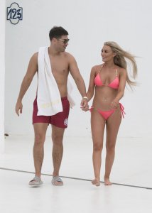 Chloe Crowhurst Sexy 14 thefappeningblog.com.jpg