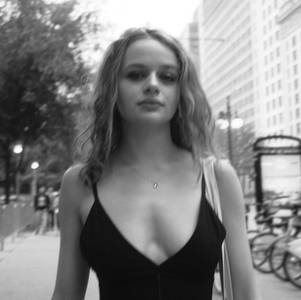 joey-king_thefappeningblog.com_0004.jpg