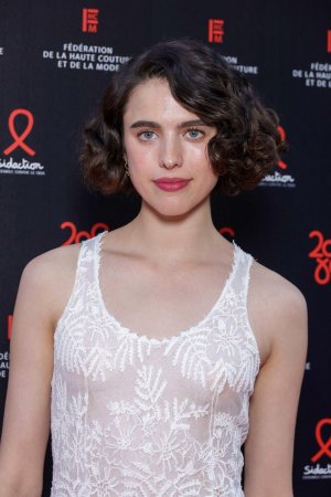 Margaret Qualley (1).jpg