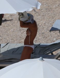 Martina Colombari Sexy & Topless 30 thefappeningblog.com.jpg