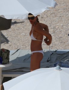 Martina Colombari Sexy & Topless 32 thefappeningblog.com.jpg