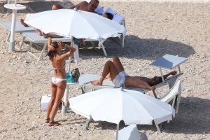 Martina Colombari Sexy & Topless 46 thefappeningblog.com.jpg