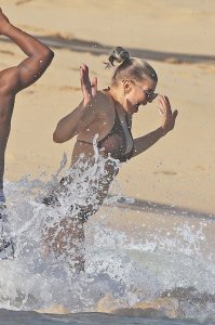 Fergie Sexy 9 thefappeningblog.com.jpg